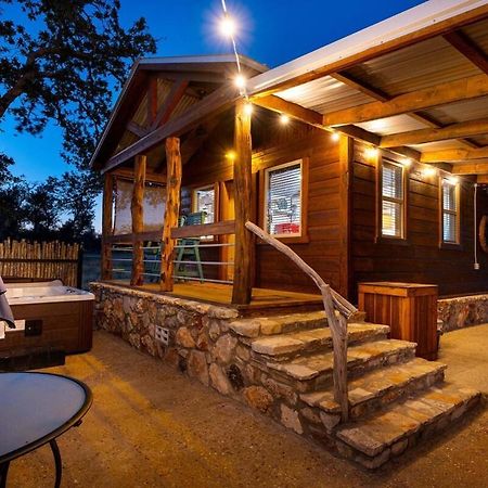 Rockin' R - Morning Star Cabin Fredericksburg Exterior photo