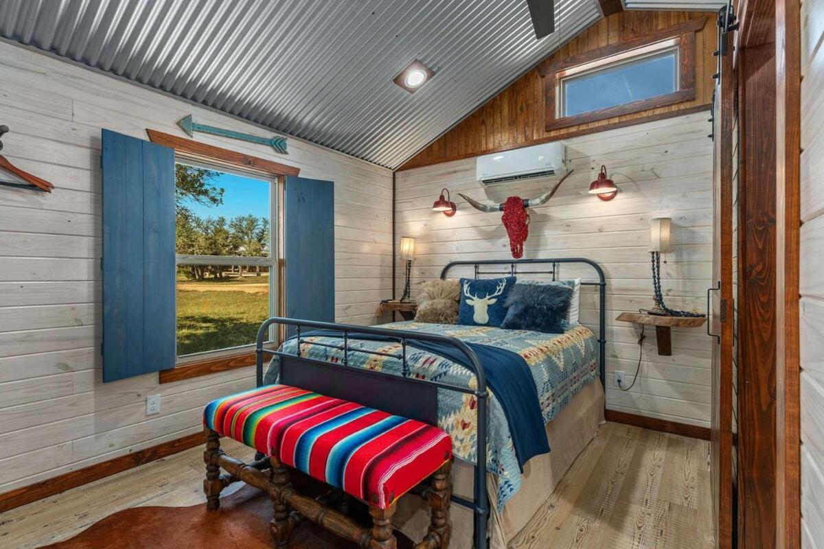 Rockin' R - Morning Star Cabin Fredericksburg Exterior photo