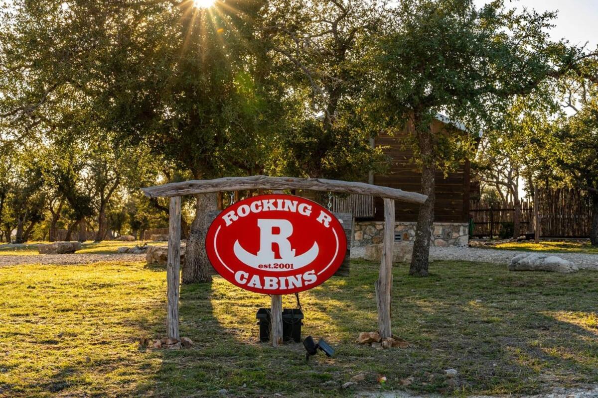 Rockin' R - Morning Star Cabin Fredericksburg Exterior photo
