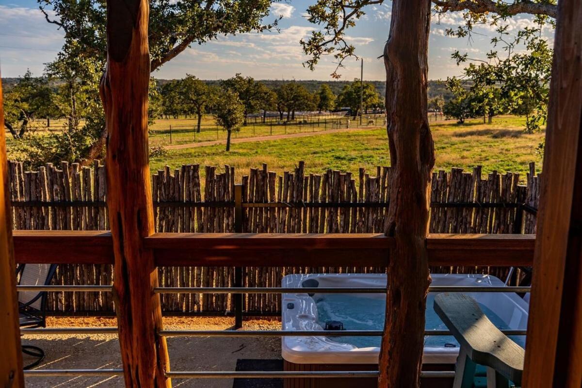 Rockin' R - Morning Star Cabin Fredericksburg Exterior photo