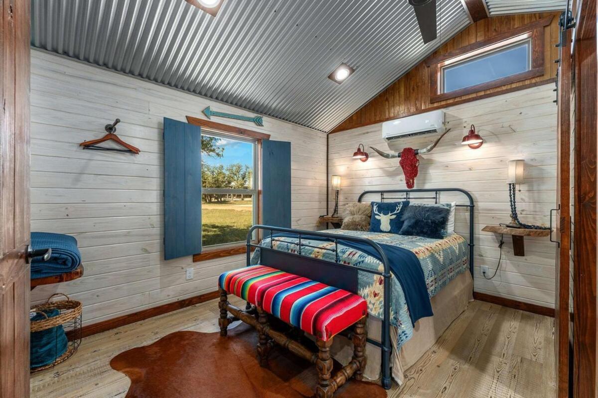 Rockin' R - Morning Star Cabin Fredericksburg Exterior photo