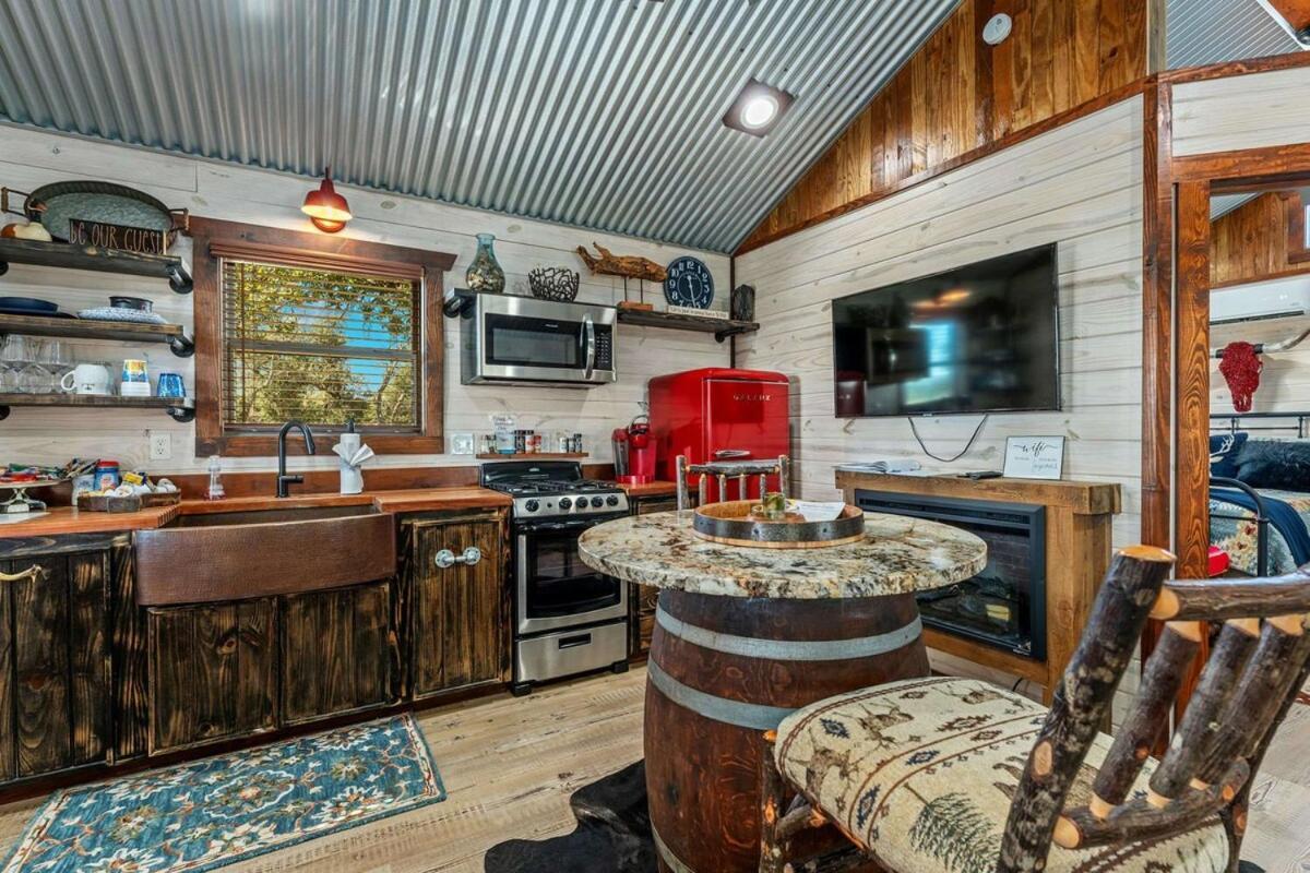 Rockin' R - Morning Star Cabin Fredericksburg Exterior photo