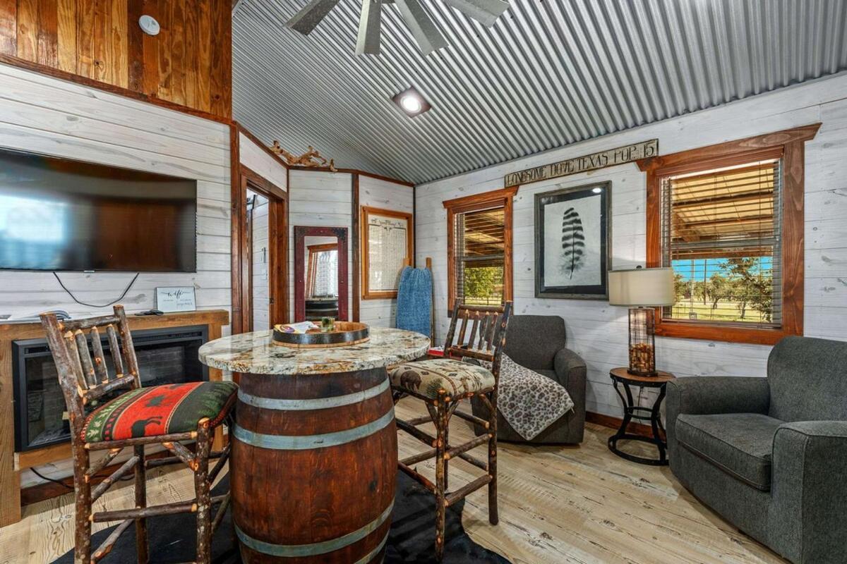 Rockin' R - Morning Star Cabin Fredericksburg Exterior photo